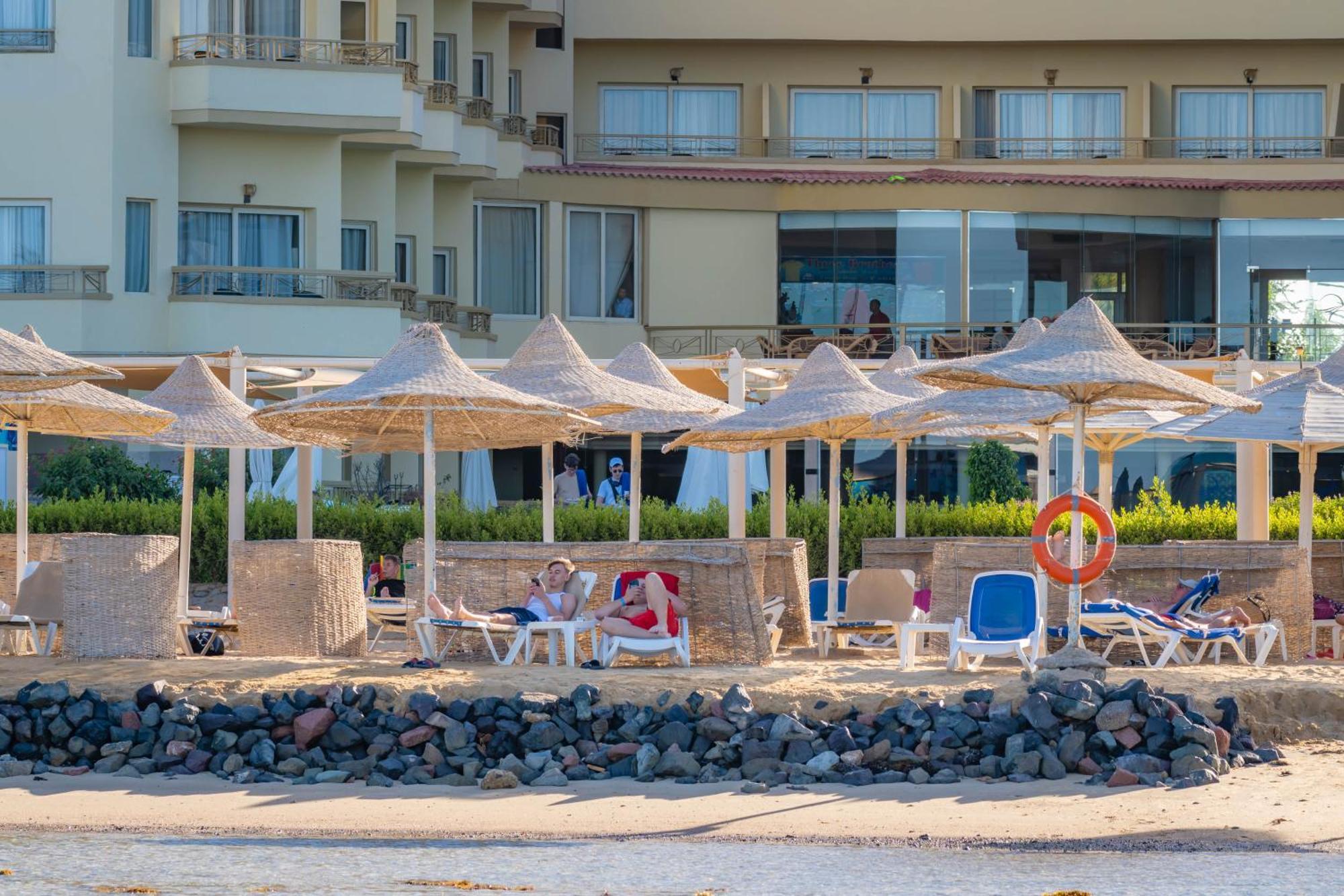 Magic Beach Hotel Хургада Екстериор снимка