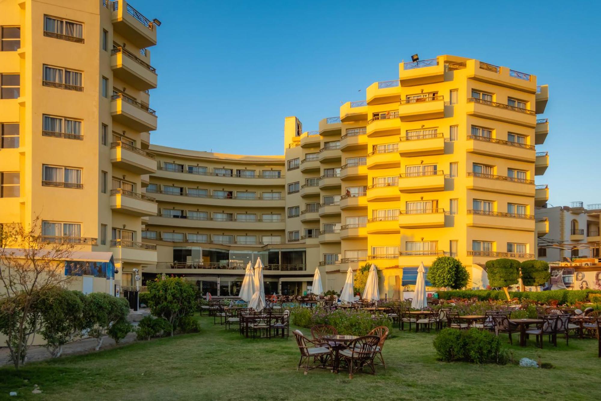 Magic Beach Hotel Хургада Екстериор снимка
